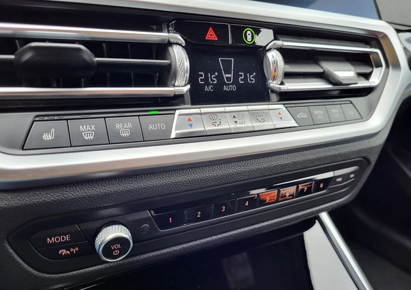 BMW Seria 3 cena 99900 przebieg: 205000, rok produkcji 2019 z Nowa Sól małe 232